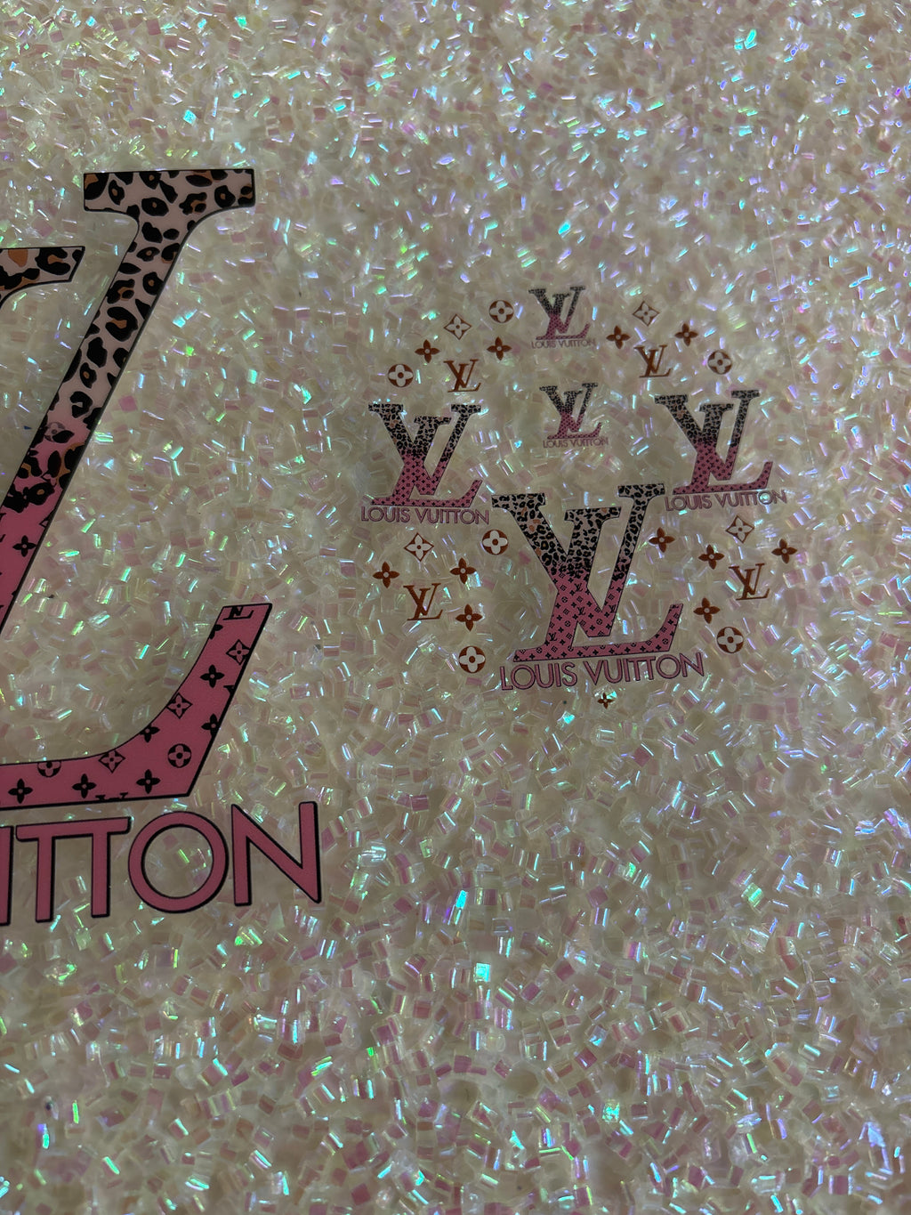 LV with lid decal