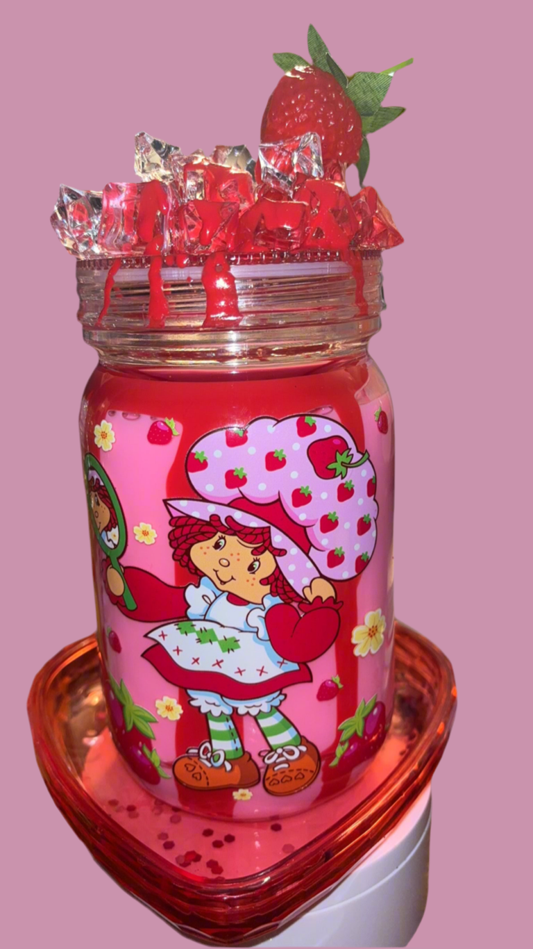 Strawberry Milkshake🍓🍓🍓🍓