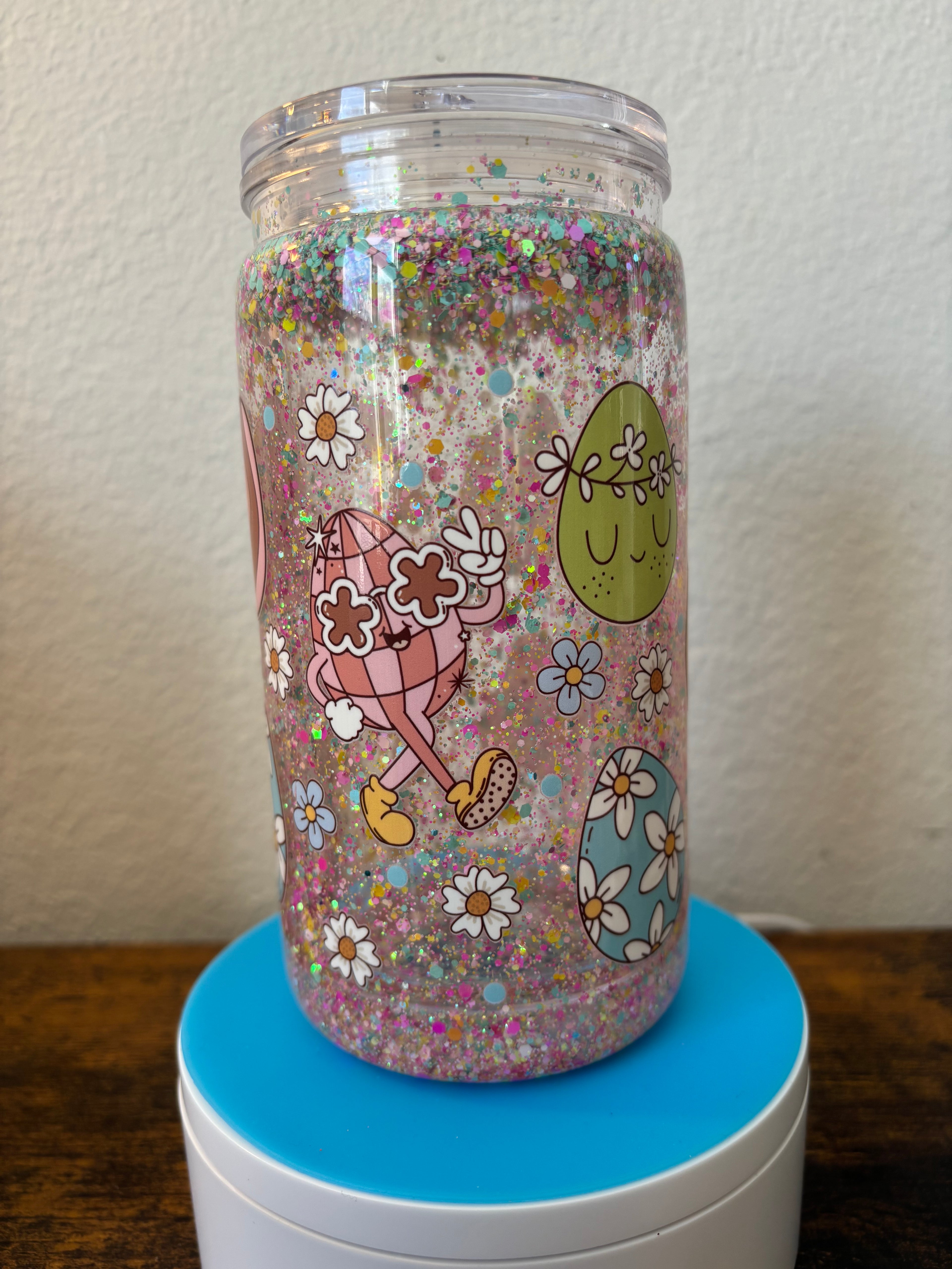 16 ounce Easter egg glitter cup