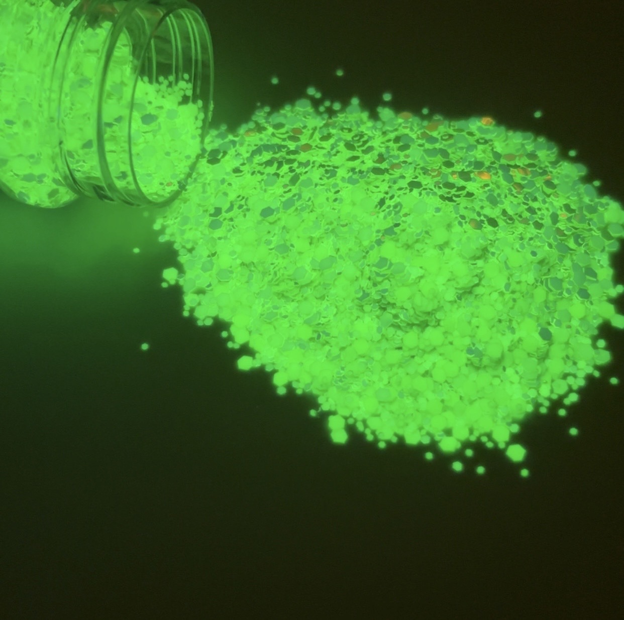 POISON IVY (Glow Series)