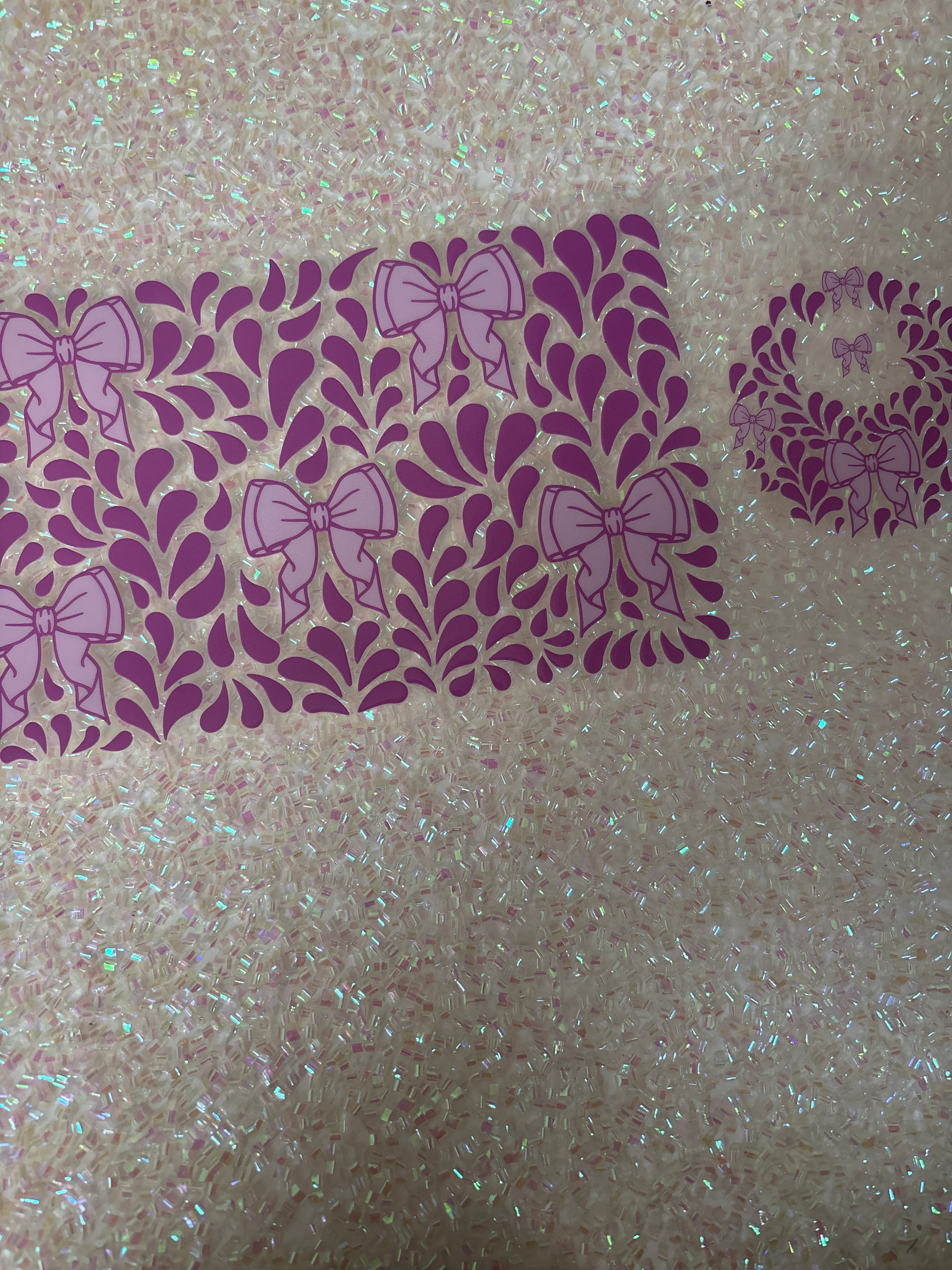 Bows with decal for lid