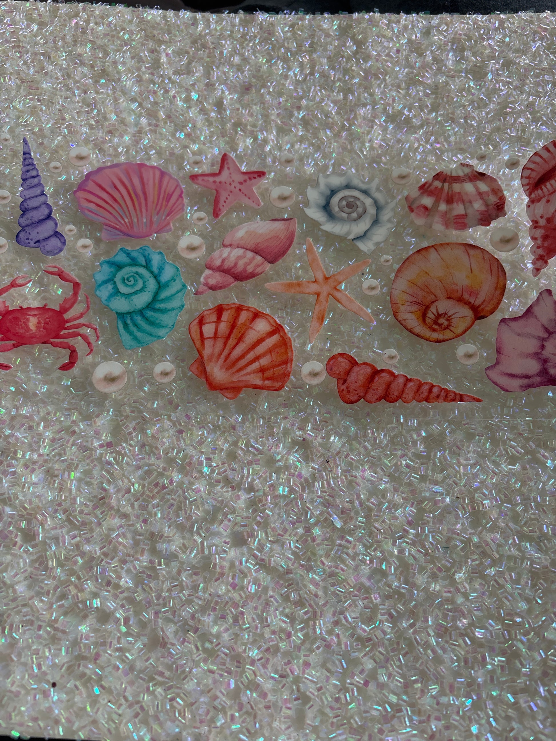 Seashells with starfish and crab