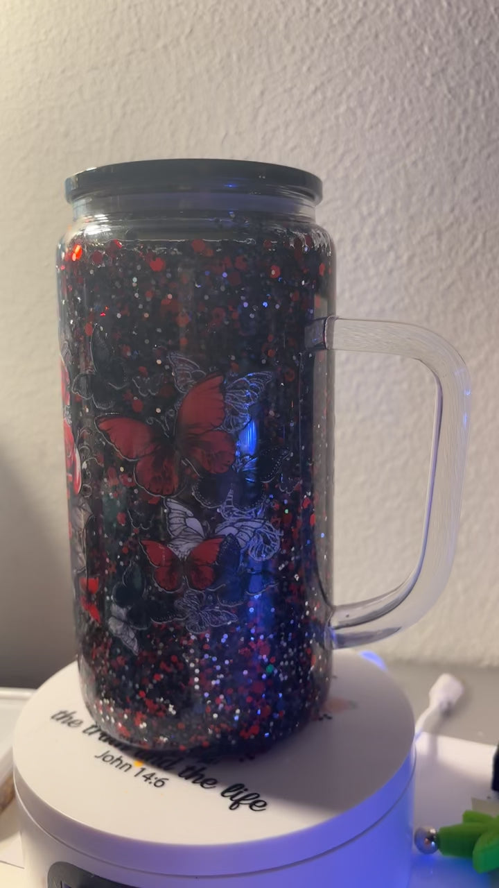 20 ounce Glass with handle roses and skull